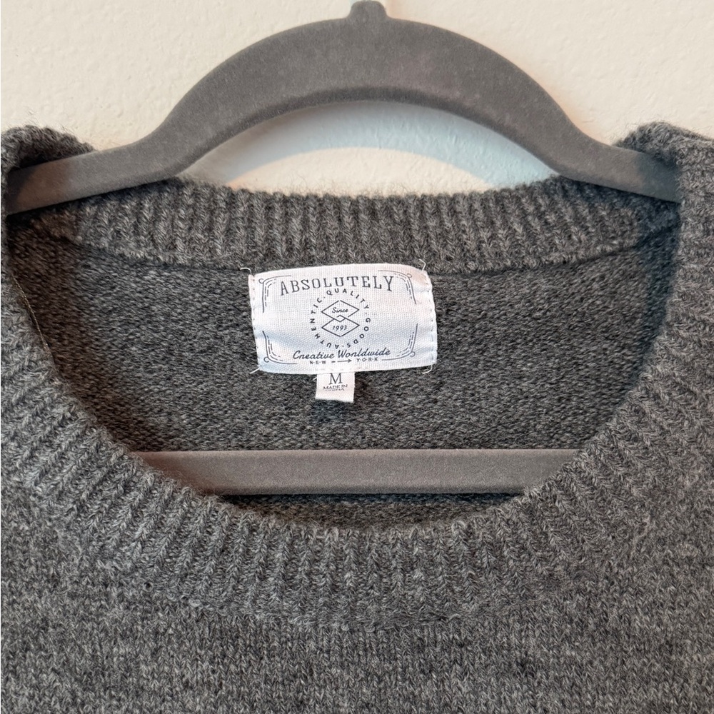 Absolutely crewneck embellished sweater - size M - Picture 2 of 4